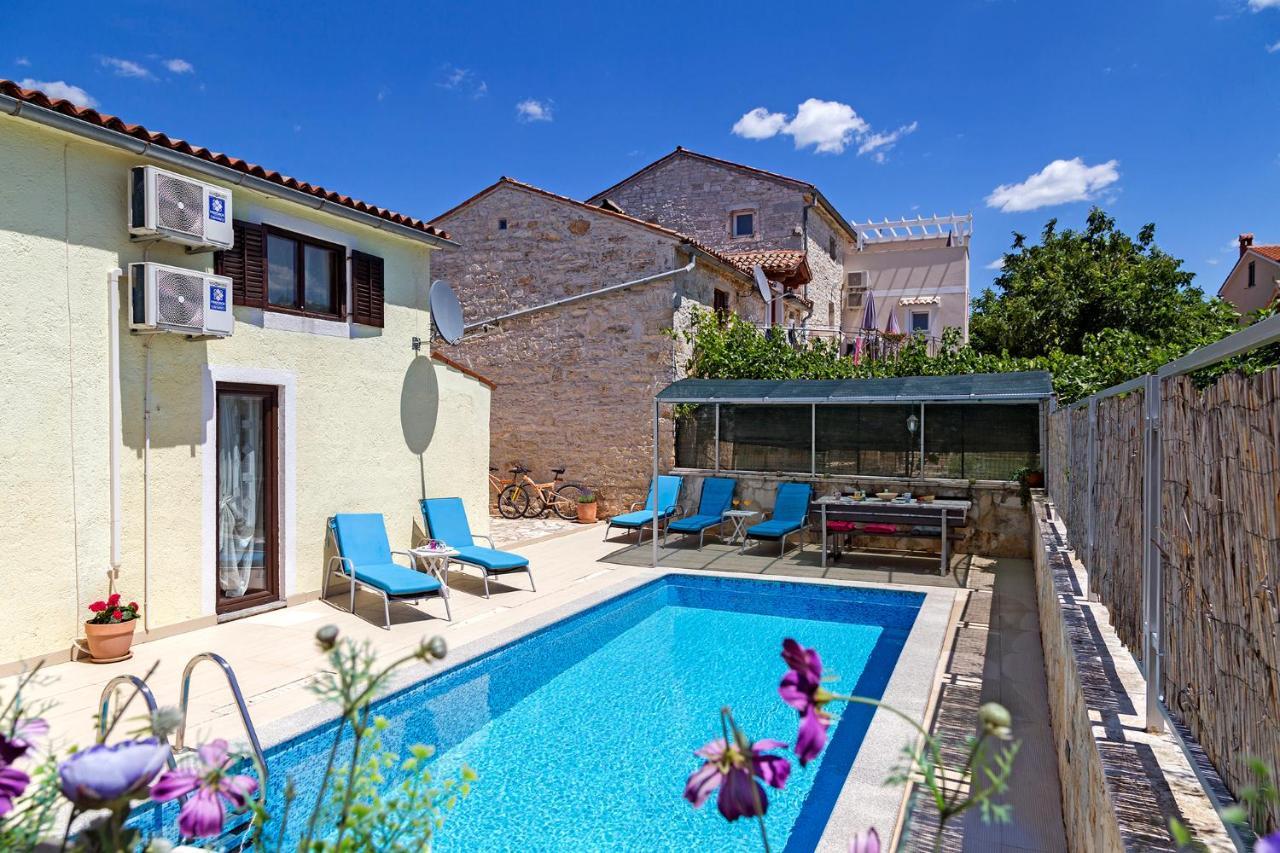 Villa Karina Tar Tar-Vabriga Exterior foto